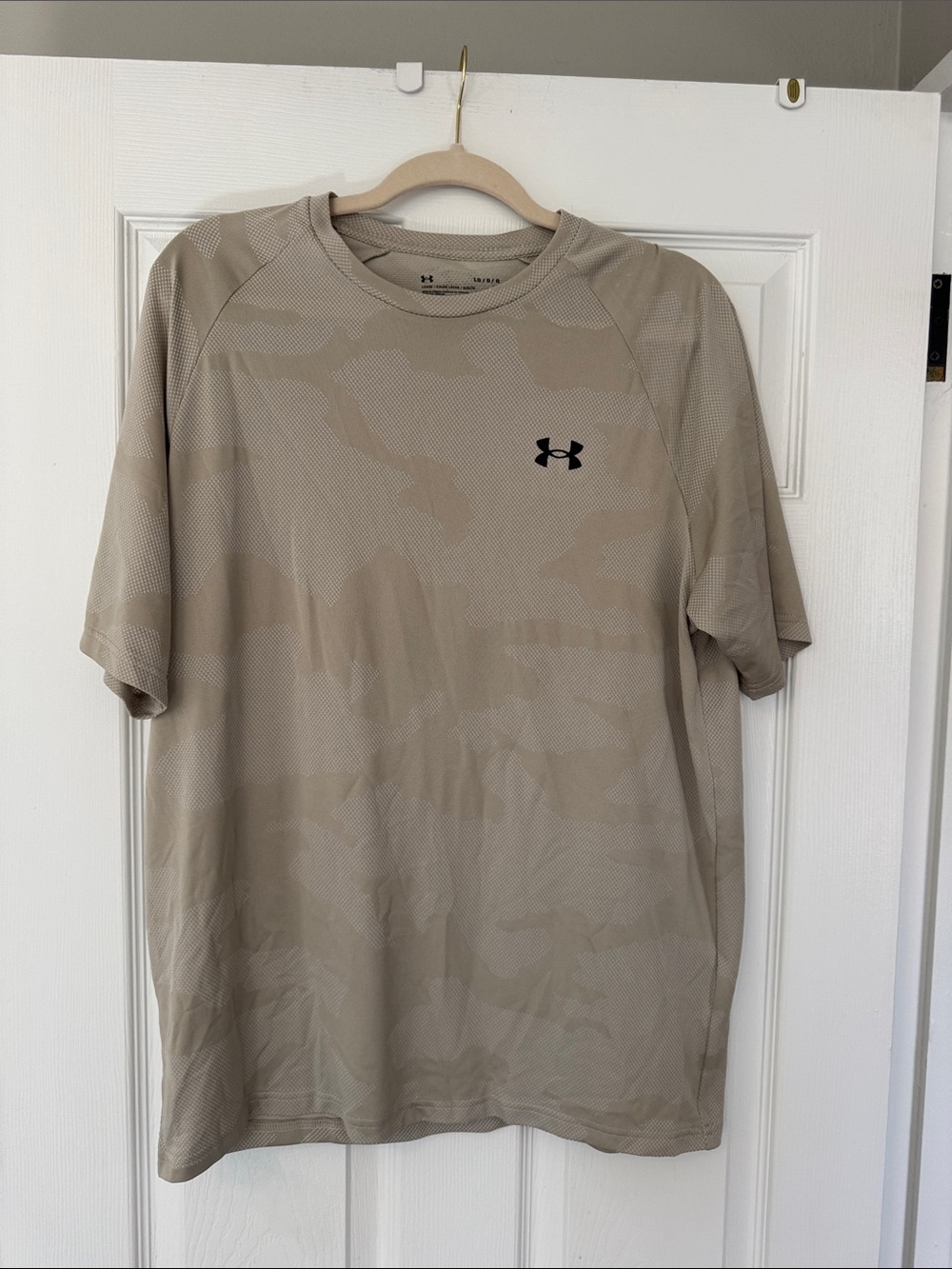 Under Armour Men’s Short Sleeve Performance Tee - Beige Camo